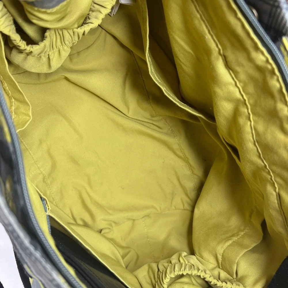 Petunia Pickle Bottom Wistful Weekender Diaper Bag Yellow Gray Floral Large Tote